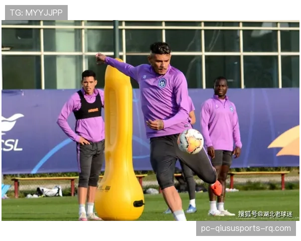 坎通纳本赛季高位压迫激活锋线和后防线，角色回归带动球队攻防转换加速